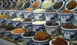 今日头条爆料六必居酱菜,传承百年匠心，揭秘酱香四溢的秘密