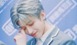 圈内人爆料蔡徐坤白鹿,娱乐圈新恋情引爆热议